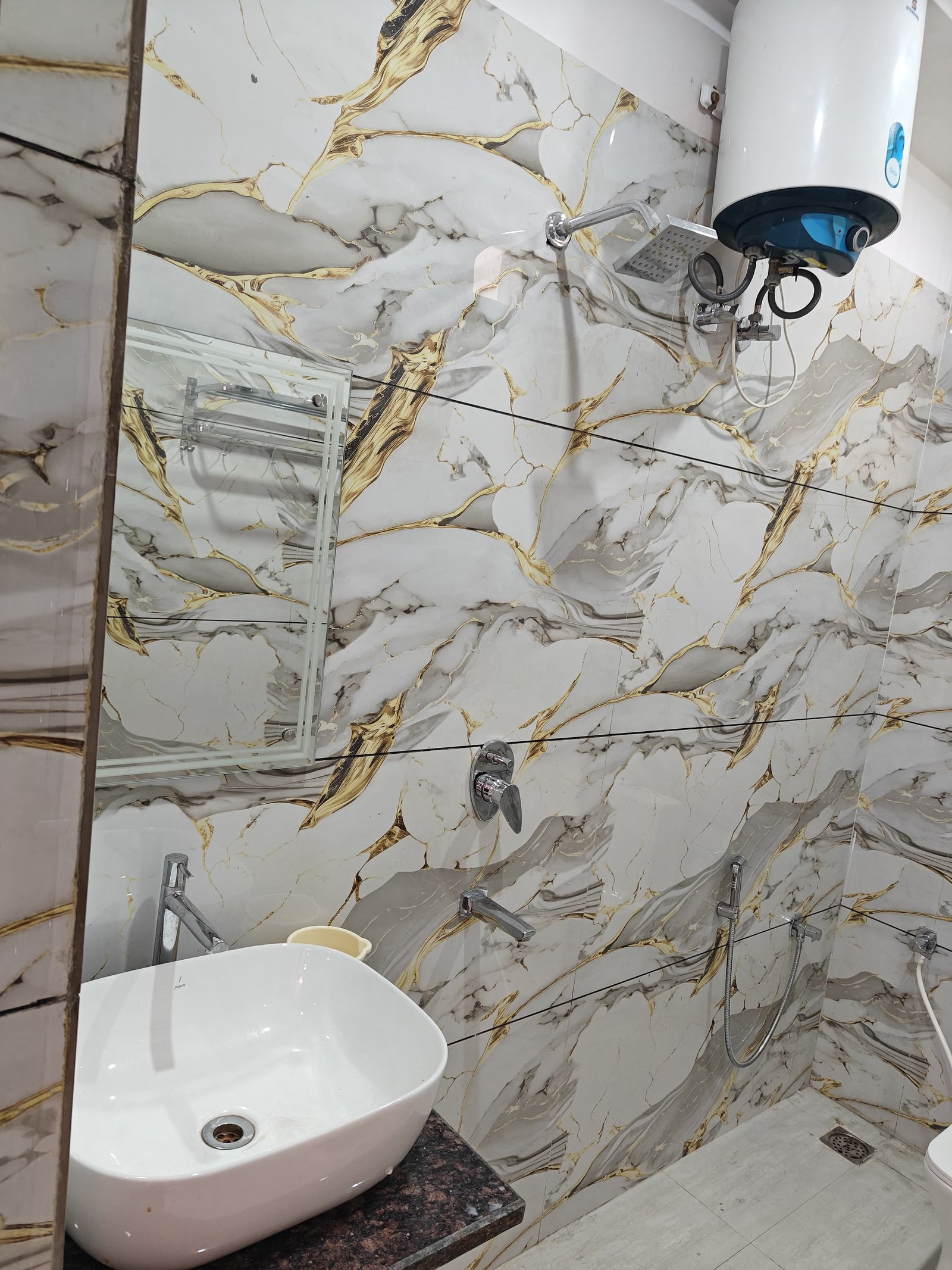 Bathroom amenities